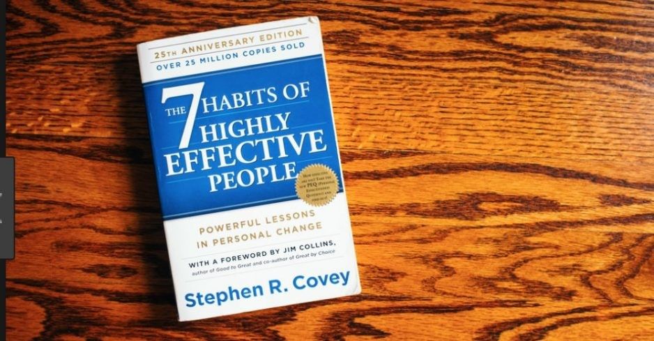 Buku "The 7 Habits of Highly Effective People." /Photo by LinkedIn